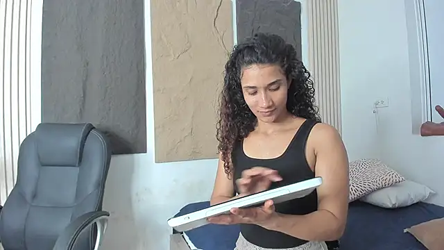 marian rios online show from February 15, 11:19 am