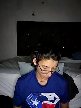 Snapshot of SolRakOF chatting on February 16, 1:24 am SolRakOF online show from February 16, 1:24 am