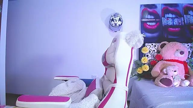 lika little0 online show from June 19, 11:08 pm