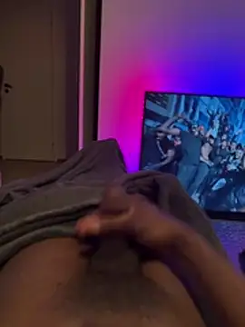 Snapshot of cumfirst1 chatting on March 20, 5:07 pm cumfirst1 online show from March 20, 5:07 pm