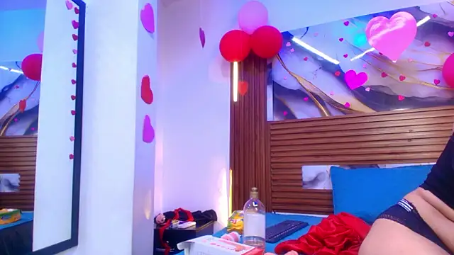 Snapshot of crystal_love08 chatting on February 20, 7:14 pm crystal love08 online show from February 20, 7:14 pm