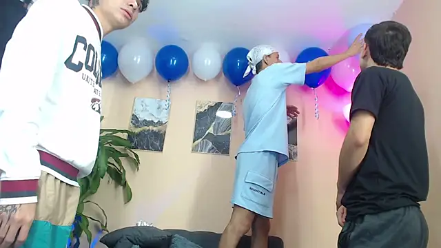 DesiresOfOlympus  online show from March 8, 8:45 pm