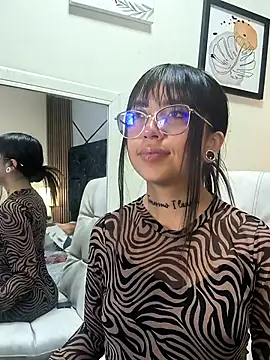 Snapshot of mary_luckaysha_ chatting on February 4, 8:58 pm mary luckaysha online show from February 4, 8:58 pm