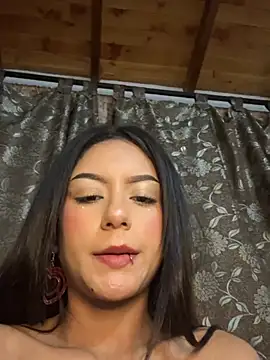 Snapshot of Gracia_Carrera1 chatting on February 3, 6:40 am Gracia Carrera1 online show from February 3, 6:40 am
