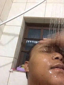 Snapshot of pretajaponesa35 chatting on February 5, 11:31 pm pretajaponesa35 online show from February 5, 11:31 pm