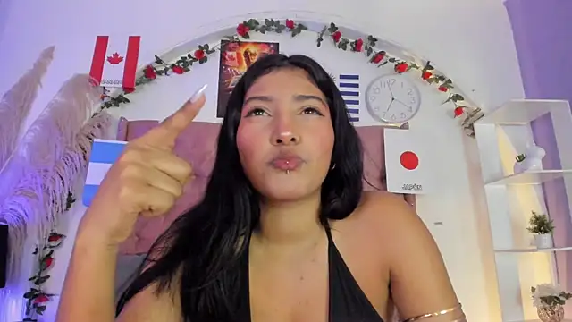 Snapshot of Lia_Passion chatting on July 13, 8:55 pm Lia Passion online show from July 13, 8:55 pm