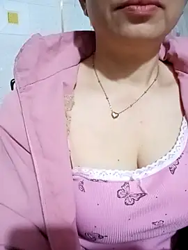 Snapshot of Arica_sexy001 chatting on February 8, 10:51 am Arica sexy001 online show from February 8, 10:51 am