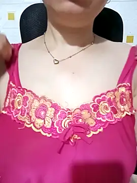 Snapshot of Arica_sexy001 chatting on February 25, 3:05 am Arica sexy001 online show from February 25, 3:05 am