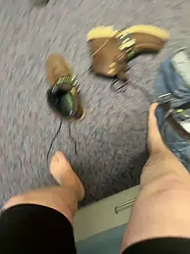 Snapshot of arcticman103 chatting on February 4, 3:56 am arcticman103 online show from February 4, 3:56 am