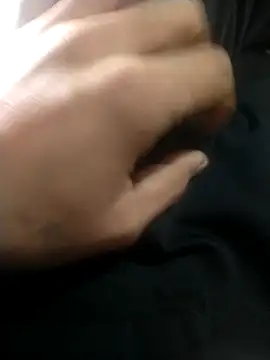 Snapshot of rosz_ chatting on February 1, 8:02 am rosz online show from February 1, 8:02 am