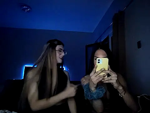 Snapshot of stefita01010 chatting on February 14, 5:15 am stefita01010 online show from February 14, 5:15 am