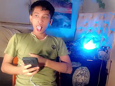 Snapshot of Baby_Aries69 chatting on February 19, 3:30 pm Baby Aries69 online show from February 19, 3:30 pm