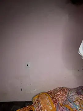 siting00 online show from March 24, 8:30 am