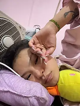 siting00 online show from March 30, 2:40 pm