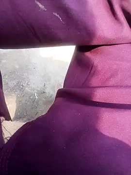 Snapshot of Sharmasamba chatting on February 10, 7:23 am Sharmasamba online show from February 10, 7:23 am