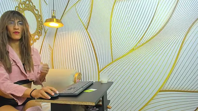 Snapshot of ValeryBellotti chatting on February 17, 12:34 pm ValeryBellotti online show from February 17, 12:34 pm