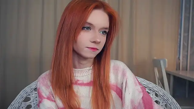 Snapshot of TarynPalek chatting on February 15, 6:10 am TarynPalek online show from February 15, 6:10 am