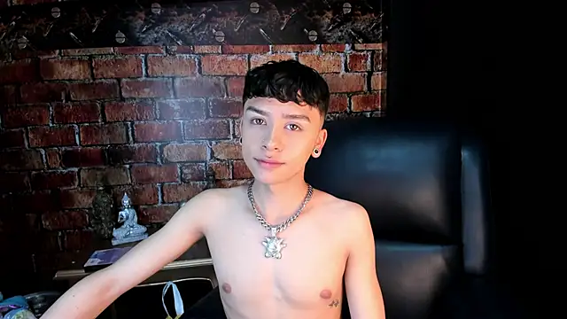 Snapshot of Camilo_X_x chatting on February 25, 12:04 pm Camilo X x online show from February 25, 12:04 pm