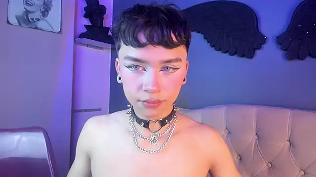 Snapshot of Camilo_X_x chatting on February 26, 11:31 am Camilo X x online show from February 26, 11:31 am