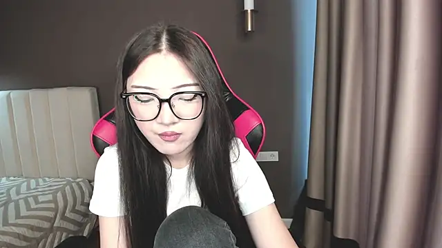 Snapshot of say7maya chatting on February 8, 5:33 am say7maya online show from February 8, 5:33 am