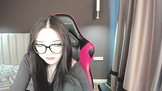 Snapshot of say7maya chatting on February 9, 7:34 am say7maya online show from February 9, 7:34 am