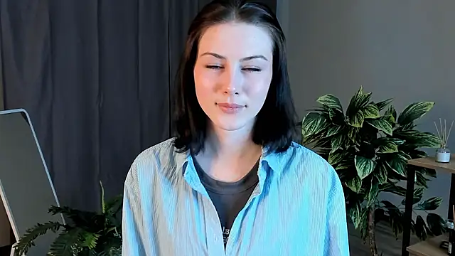 Snapshot of DennisRentz chatting on February 23, 4:15 pm DennisRentz online show from February 23, 4:15 pm