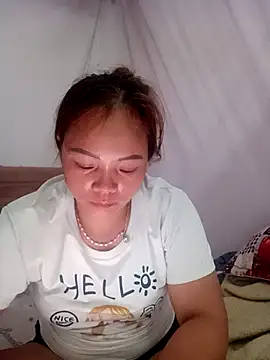 Snapshot of neyney110 chatting on April 23, 12:29 pm neyney110 online show from April 23, 12:29 pm