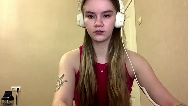 AgnesShy  online show from February 26, 7:40 am