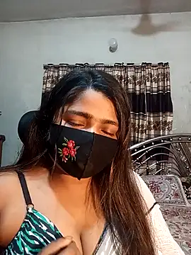 Nusrat Faria online show from July 11, 9:05 pm