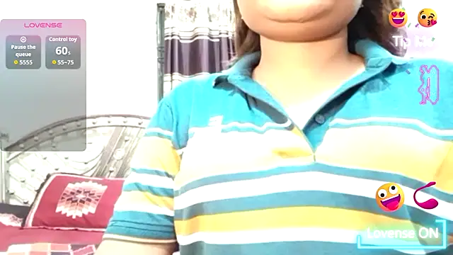Nusrat Faria online show from July 29, 11:47 pm