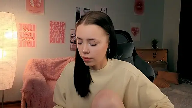 Snapshot of Vexnexe chatting on February 28, 7:37 pm Vexnexe online show from February 28, 7:37 pm