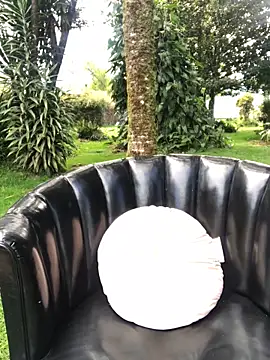 Snapshot of mia_inkk chatting on February 19, 6:59 pm mia inkk online show from February 19, 6:59 pm