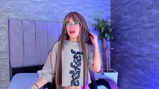 Snapshot of IsabellaRossi_ chatting on February 2, 12:15 pm IsabellaRossi online show from February 2, 12:15 pm