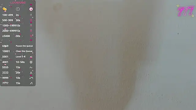 Snapshot of SamanthaHill_ chatting on May 7, 8:25 pm SamanthaHill online show from May 7, 8:25 pm
