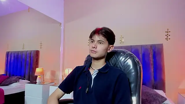 Derek Sinn online show from March 28, 7:57 pm