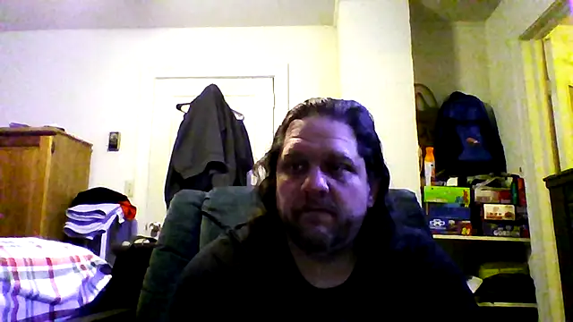 Snapshot of Demon2182 chatting on February 9, 2:26 am Demon2182 online show from February 9, 2:26 am