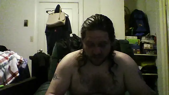 Snapshot of Demon2182 chatting on February 20, 7:36 pm Demon2182 online show from February 20, 7:36 pm