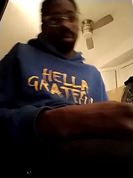 Snapshot of PharaohJaguars chatting on March 1, 12:23 am PharaohJaguars online show from March 1, 12:23 am