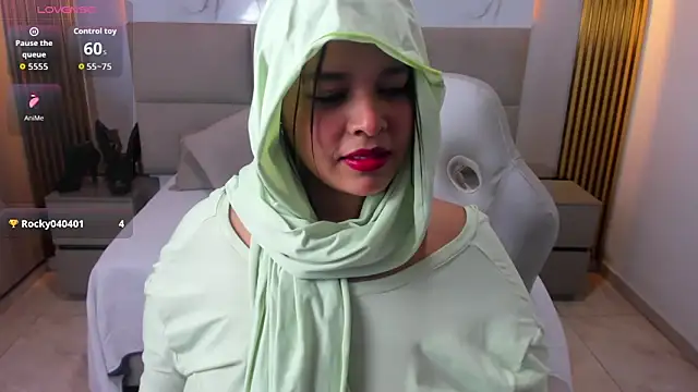 Snapshot of Nasira_sultan chatting on February 21, 3:51 am Nasira sultan online show from February 21, 3:51 am