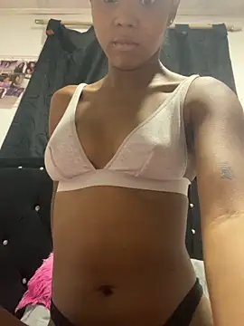 Snapshot of LIA_PARKERR chatting on February 15, 9:11 pm LIA PARKERR online show from February 15, 9:11 pm