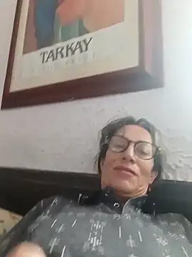 laurasofia45 online show from February 27, 3:45 pm