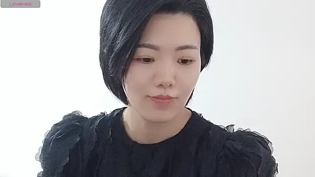 Snapshot of Nikishine chatting on June 14, 3:52 am Nikishine online show from June 14, 3:52 am