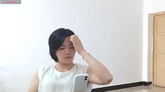 Snapshot of Nikishine chatting on June 28, 4:40 am Nikishine online show from June 28, 4:40 am