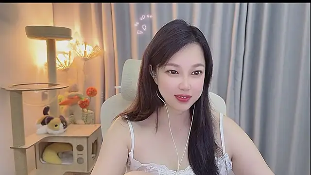 Yumi yuni online show from June 4, 1:17 pm