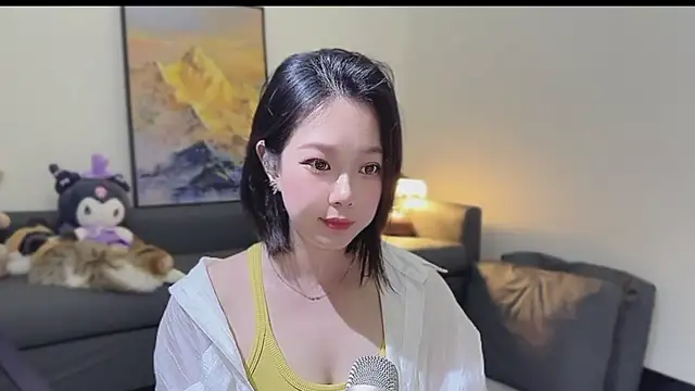 Yumi yuni online show from August 1, 1:21 pm