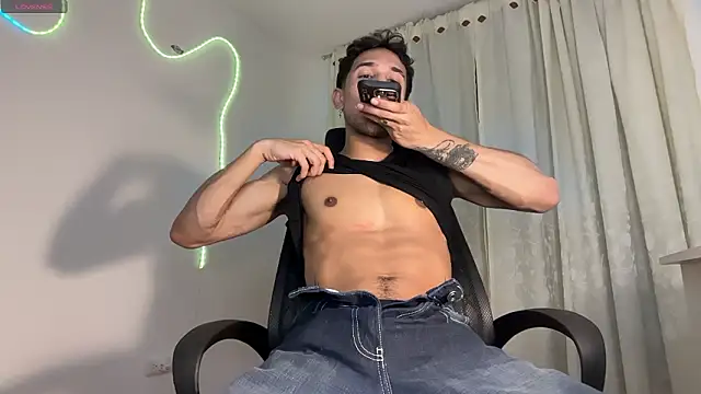 rafael stone11 online show from March 10, 12:37 am