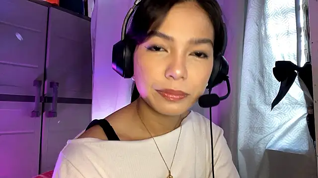 ConstancePorrini online show from February 24, 5:49 am