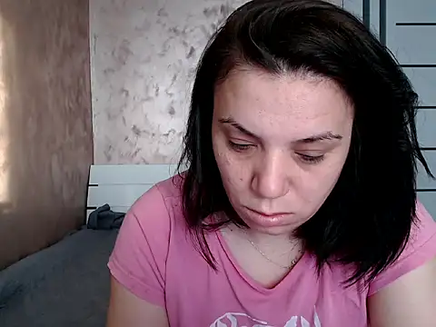 Snapshot of LorraGrey chatting on April 10, 4:17 am LorraGrey online show from April 10, 4:17 am