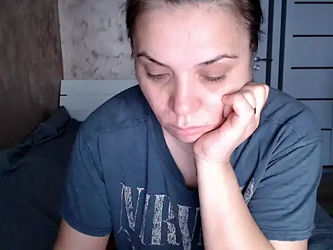 Snapshot of LorraGrey chatting on April 14, 3:45 am LorraGrey online show from April 14, 3:45 am