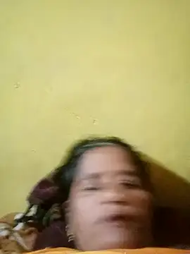 Snapshot of Gudid209896 chatting on February 4, 1:39 pm Gudid209896 online show from February 4, 1:39 pm